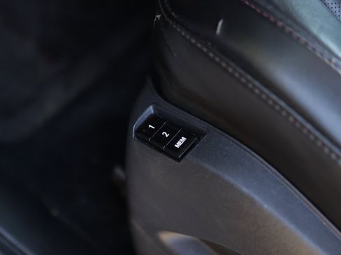 Used 2017 Chevrolet Equinox Premier w/ Enhanced Convenience Package image 22