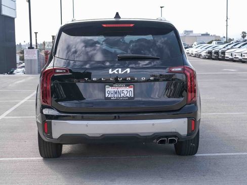 Used 2024 Kia Telluride S w/ S Sunroof Package FWD image 5