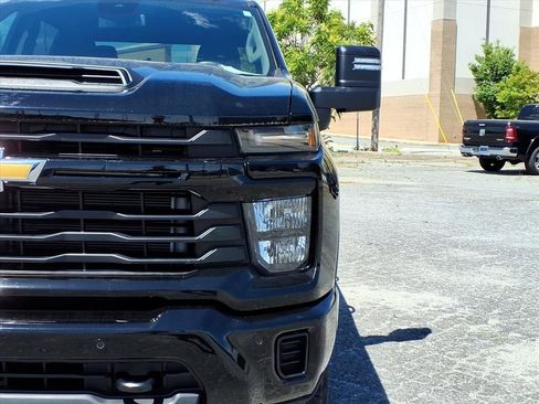Used 2025 Chevrolet Silverado 2500 Custom w/ Custom Value Package AWD/4WD image 23