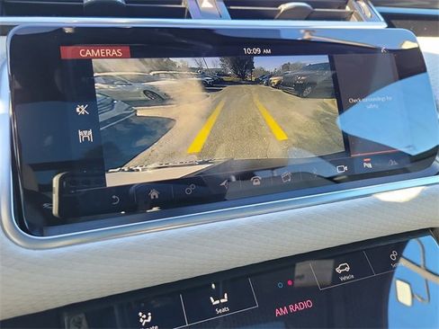 Used 2018 Land Rover Range Rover Velar R-Dynamic SE image 28