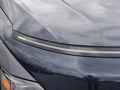 Certified 2024 Hyundai Kona Limited AWD/4WD image 9