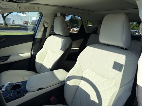 Used 2025 Lexus NX 300h AWD w/ Luxury Package image 14