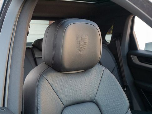 New 2026 Porsche Cayenne AWD/4WD image 31