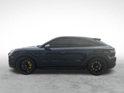 Used 2024 Porsche Cayenne Turbo GT image 5