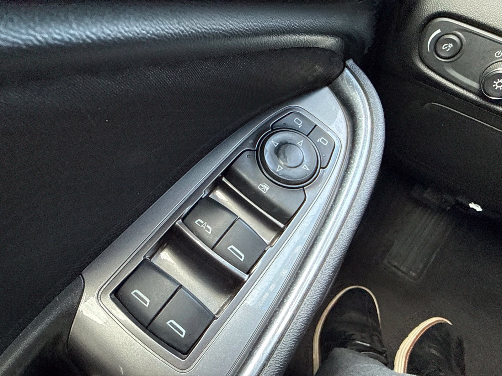 Used 2020 Chevrolet Malibu LT FWD image 35