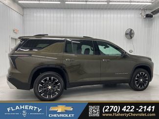 Used 2024 Chevrolet Traverse RS video 2