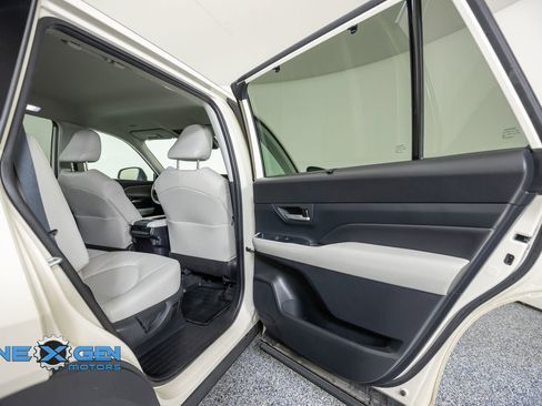 Used 2024 Toyota Grand Highlander AWD image 35