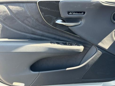 Used 2024 Lexus LS 500 RWD image 13