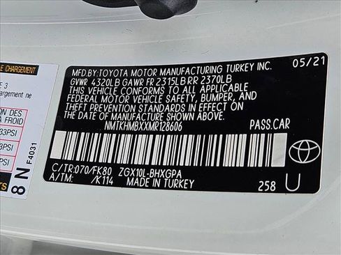 Used 2021 Toyota C-HR XLE FWD image 22