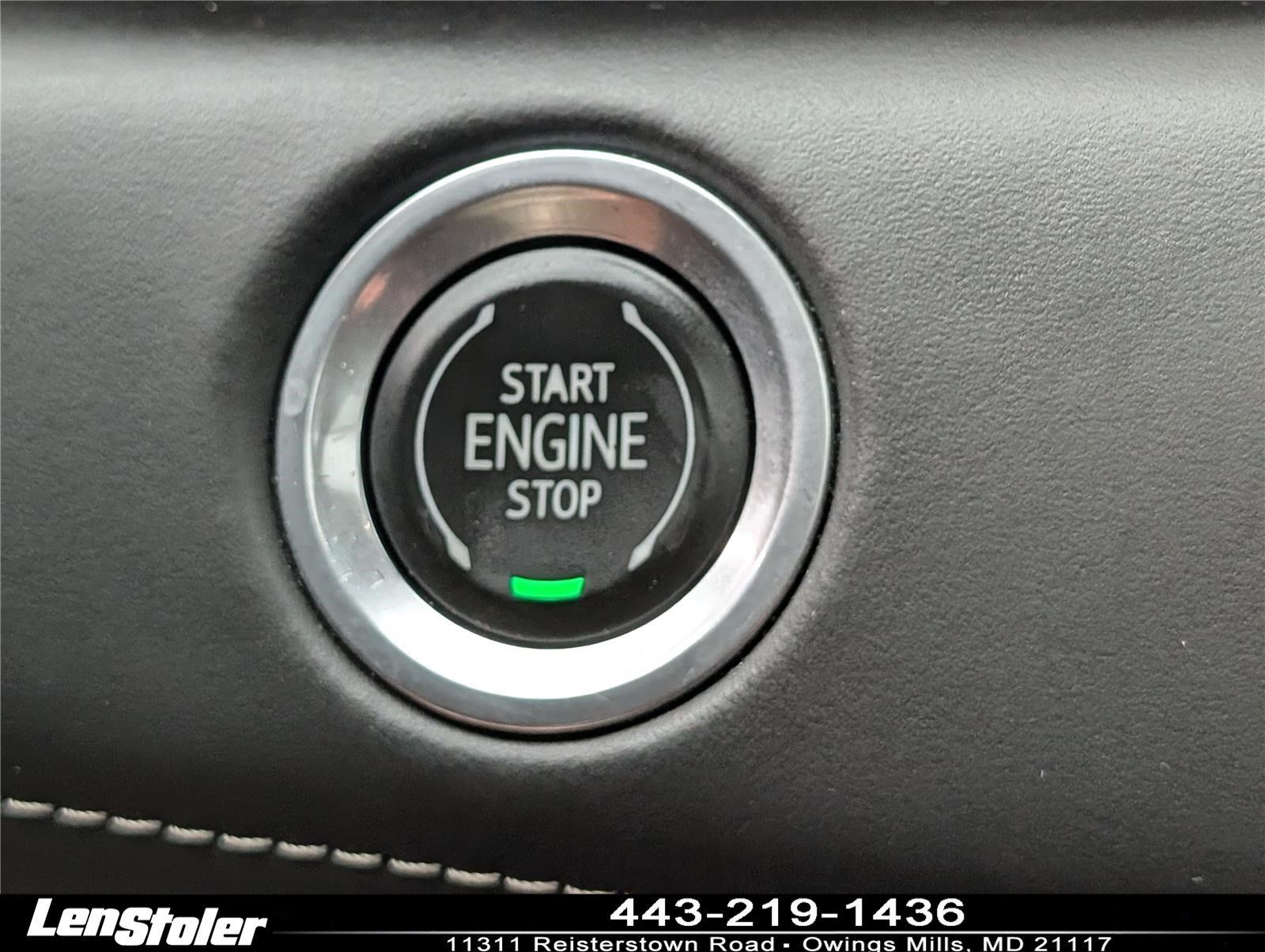 Used 2022 Cadillac Escalade Sport Platinum AWD/4WD image 32