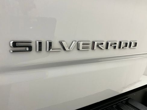 Used 2019 Chevrolet Silverado 1500 LTZ w/ LTZ Premium Package AWD/4WD image 8