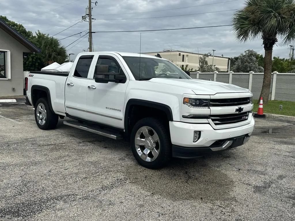 Used 2017 Chevrolet Silverado 1500 LTZ Z71 w/ LPO, Street Package AWD/4WD image 4