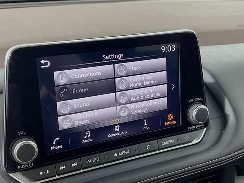 Used 2023 Nissan Rogue SV image 13