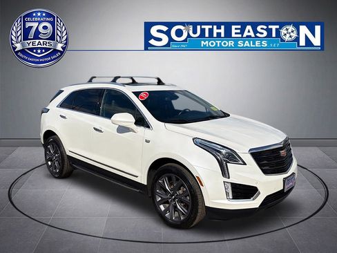Used 2019 Cadillac XT5 Luxury w/ Sport Package AWD/4WD image 2