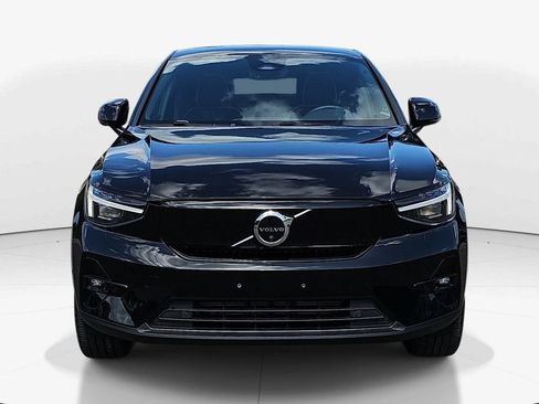 Used 2023 Volvo C40 P8 Recharge Ultimate image 11