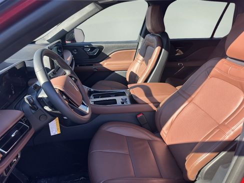 New 2026 Lincoln Aviator Reserve image 9