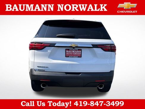 Used 2022 Chevrolet Traverse LS FWD image 6