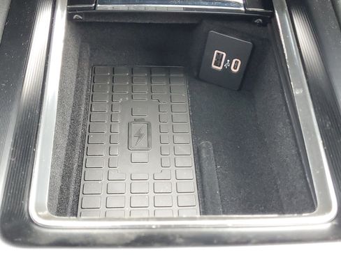 New 2026 Lincoln Corsair Premiere image 23