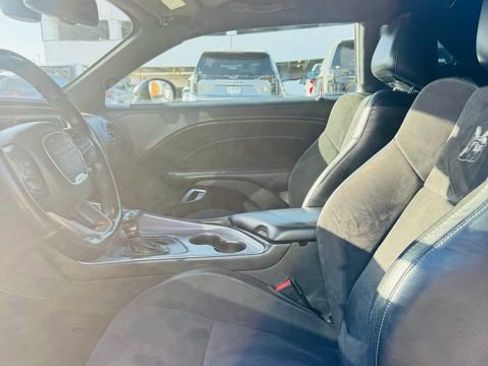 Used 2022 Dodge Challenger R/T Scat Pack w/ Dynamics Package image 8