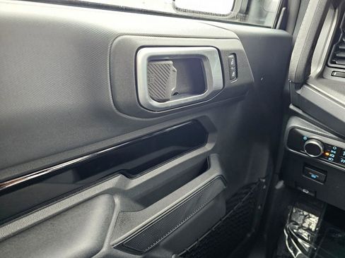 New 2025 Ford Bronco 2-Door AWD/4WD image 32