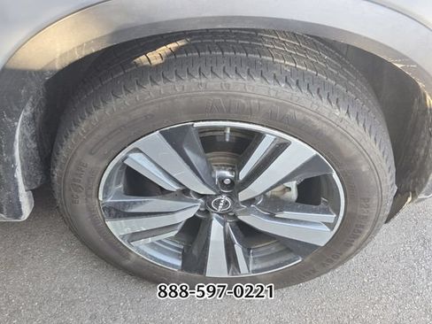 Used 2023 Nissan Rogue SL w/ SL Premium Package AWD/4WD image 10