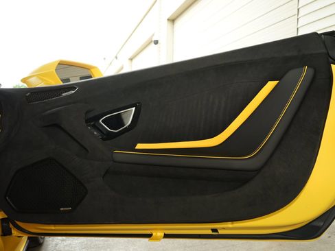 Used 2023 Lamborghini Huracan Tecnica RWD image 25