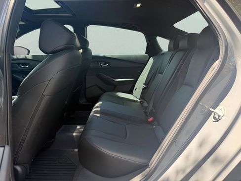 Used 2023 Honda Accord Sport image 11