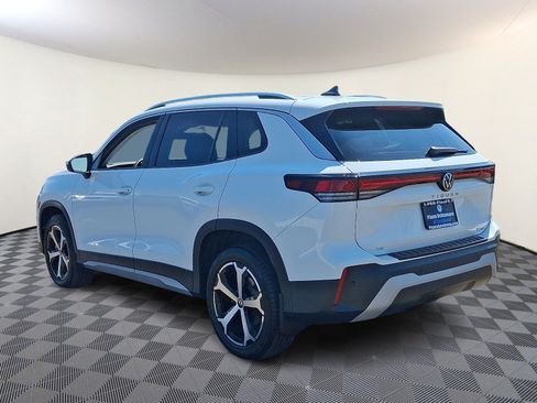 Certified 2026 Volkswagen Tiguan SE AWD/4WD image 5