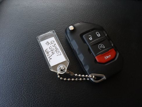Used 2025 Jeep Wrangler Unlimited Sport S 4xe AWD/4WD image 34