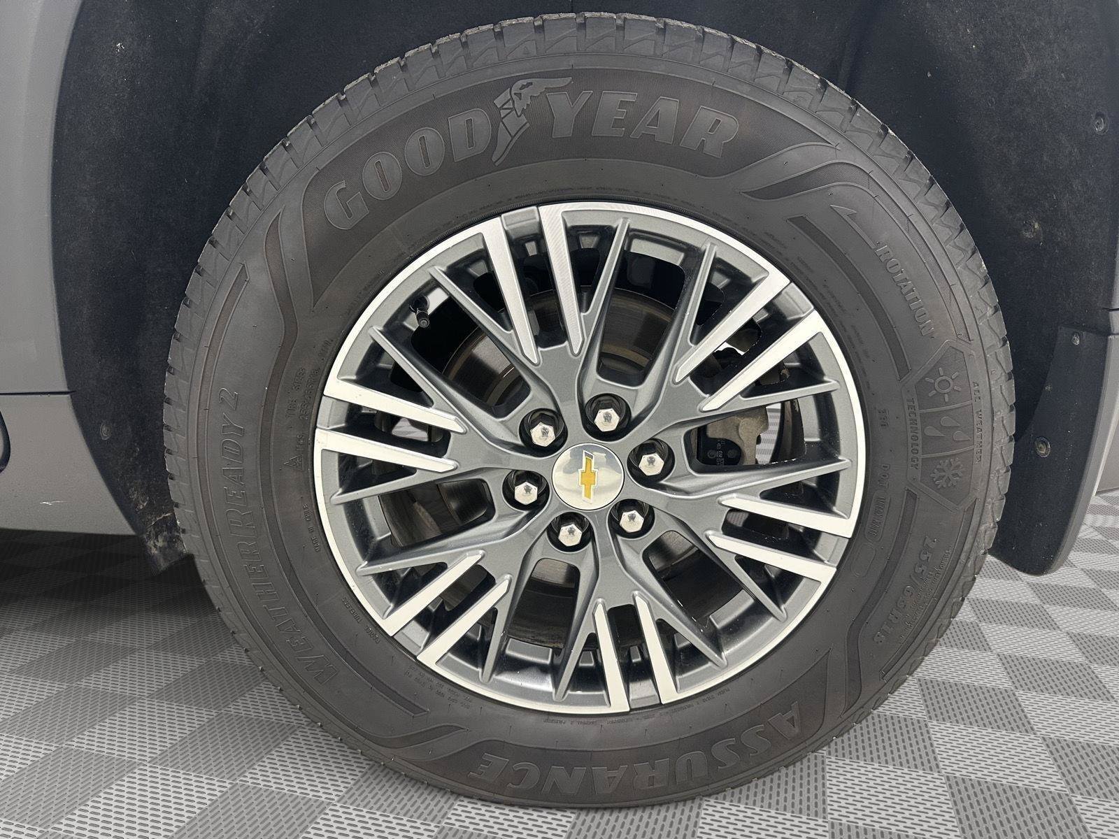 Used 2024 Chevrolet Traverse LT w/ LPO, Floor Liner Package AWD/4WD image 30