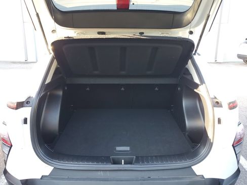 Used 2024 Hyundai Kona SEL FWD image 7