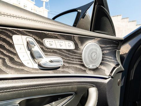Used 2018 Mercedes-Benz E 63 AMG S image 36
