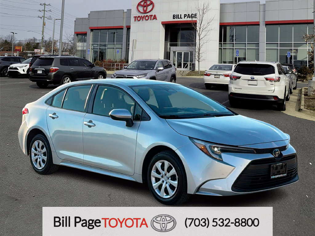 Used 2024 Toyota Corolla LE FWD image 1