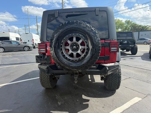 Used 2013 Jeep Wrangler Unlimited Sport image 6