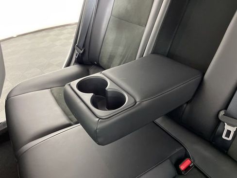 Used 2023 Nissan Ariya FWD image 46