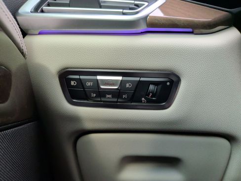 Used 2020 BMW X5 xDrive40i w/ Premium Package image 26