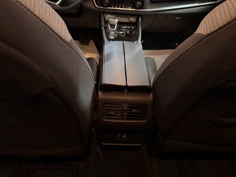 Certified 2023 Nissan Rogue SV image 25