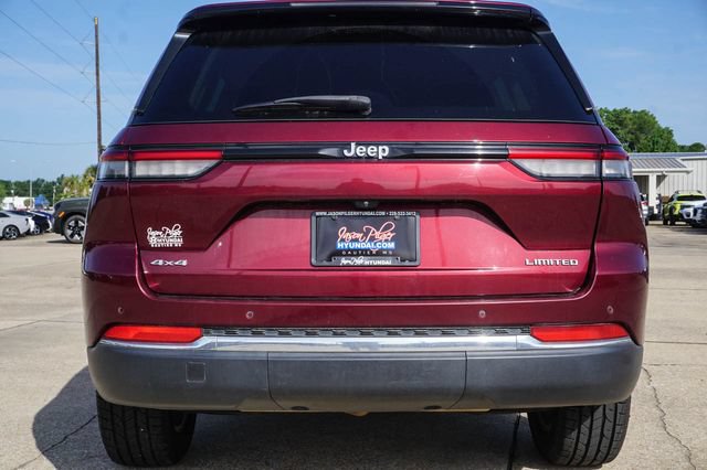 Used 2023 Jeep Grand Cherokee Limited AWD/4WD image 6