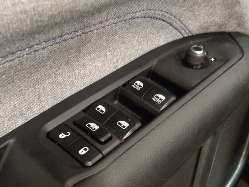 Used 2024 Jeep Compass Latitude w/ Altitude Special Edition AWD/4WD image 27