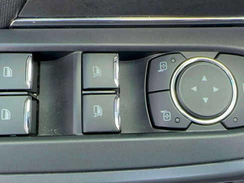 Used 2025 Ford F150 XLT w/ Equipment Group 301A Standard AWD/4WD image 13