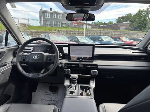 Used 2026 Toyota RAV4 XLE Premium AWD/4WD image 10