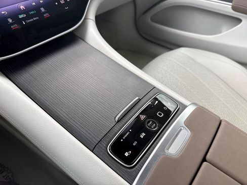 Certified 2023 Mercedes-Benz EQS 580 4MATIC Sedan image 27