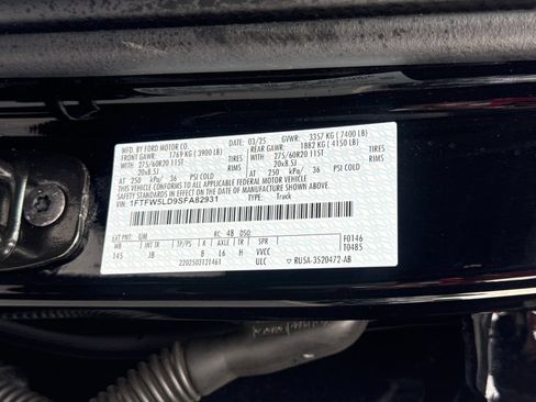 Used 2025 Ford F150 Lariat w/ Equipment Group 502A High AWD/4WD image 29