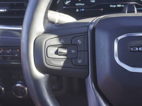 Used 2024 GMC Yukon Denali Ultimate image 12