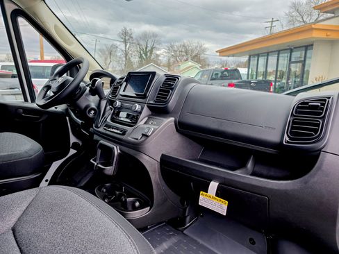 Used 2024 RAM ProMaster 3500 w/ Convenience Group image 6