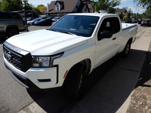 Used 2024 Nissan Frontier S w/ Technology Package AWD/4WD image 8