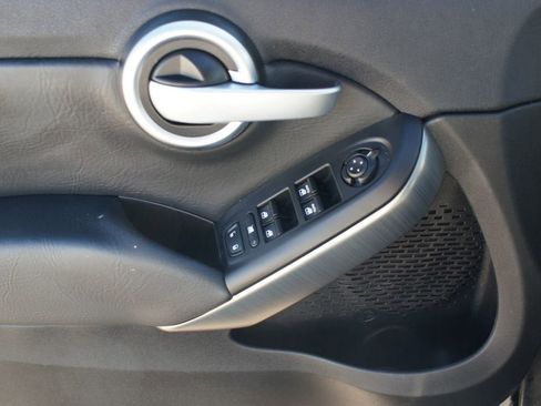 Used 2017 FIAT 500X Trekking image 24