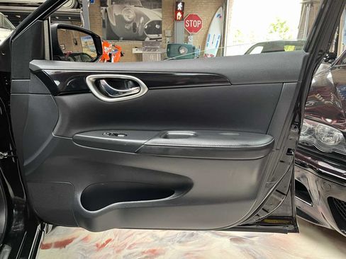 Used 2019 Nissan Sentra SV FWD image 33