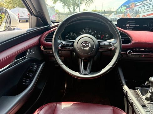 Used 2024 MAZDA MAZDA3 s FWD image 6