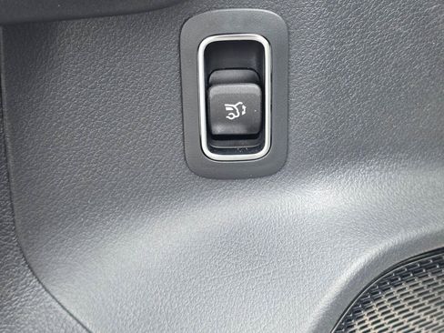 New 2026 Mercedes-Benz GLB 250 4MATIC image 36